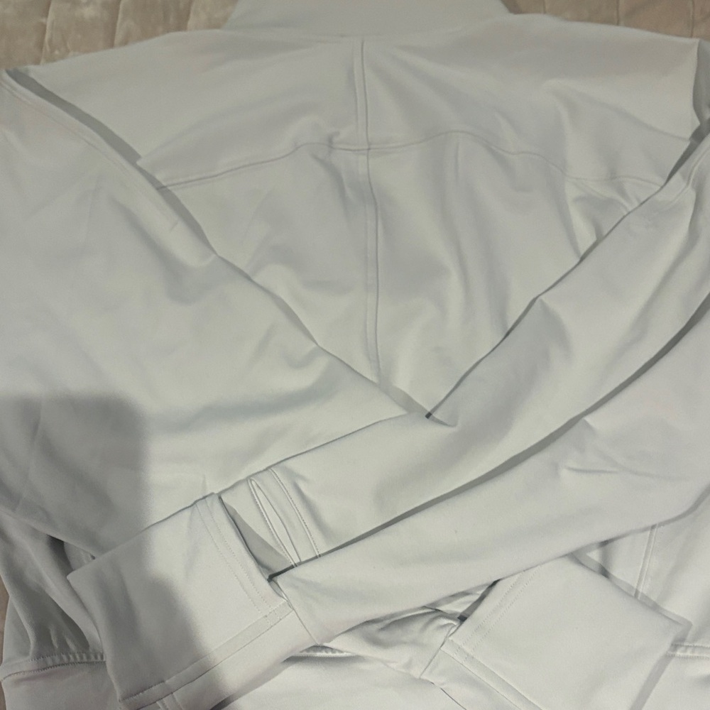 Lululemon athletica  Quarter-Zip cropped Pullover…. Never worn!!!!!! - Picture 7 of 7